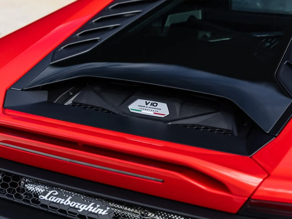2023 Lamborghini Huracan - Image 15 of 31