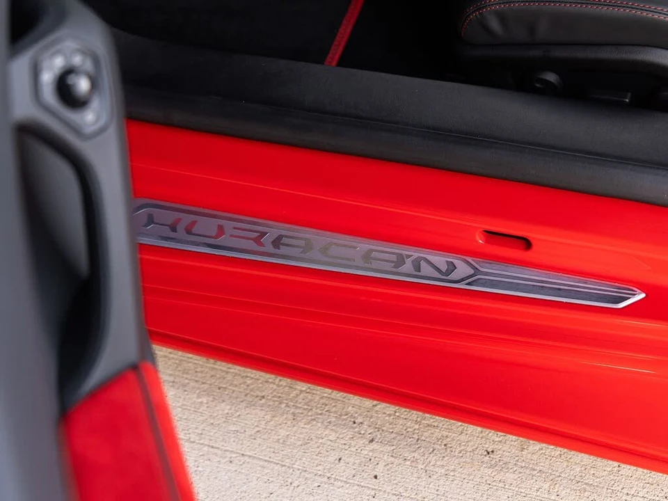 2023 Lamborghini Huracan - Image 26 of 31