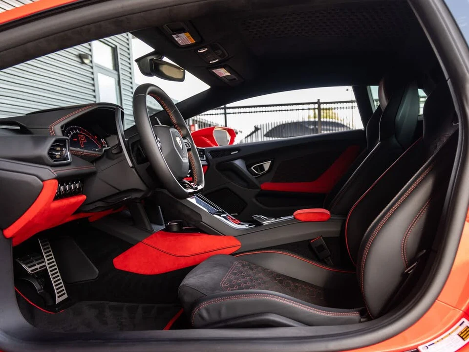2023 Lamborghini Huracan - Image 27 of 31