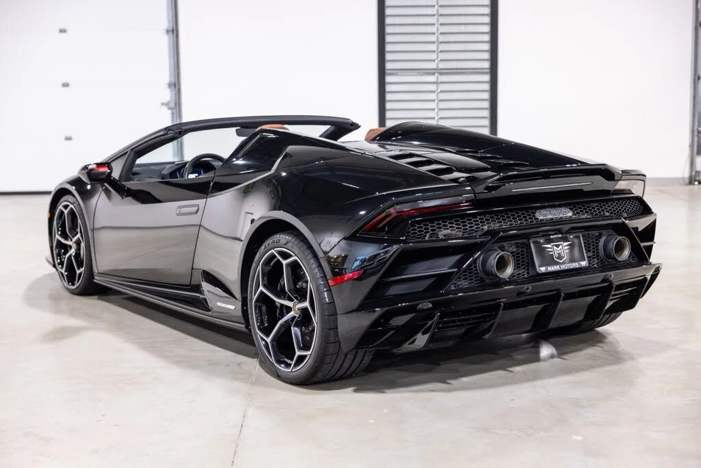 2023 Lamborghini Huracan - Image 7 of 31