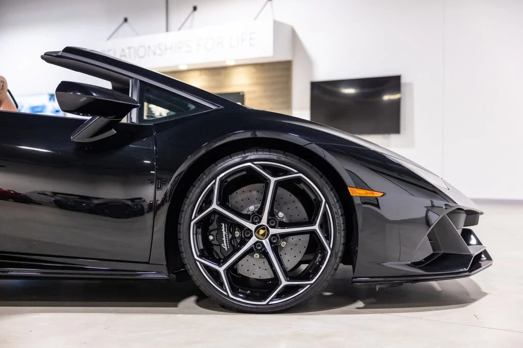 2023 Lamborghini Huracan - Image 24 of 31