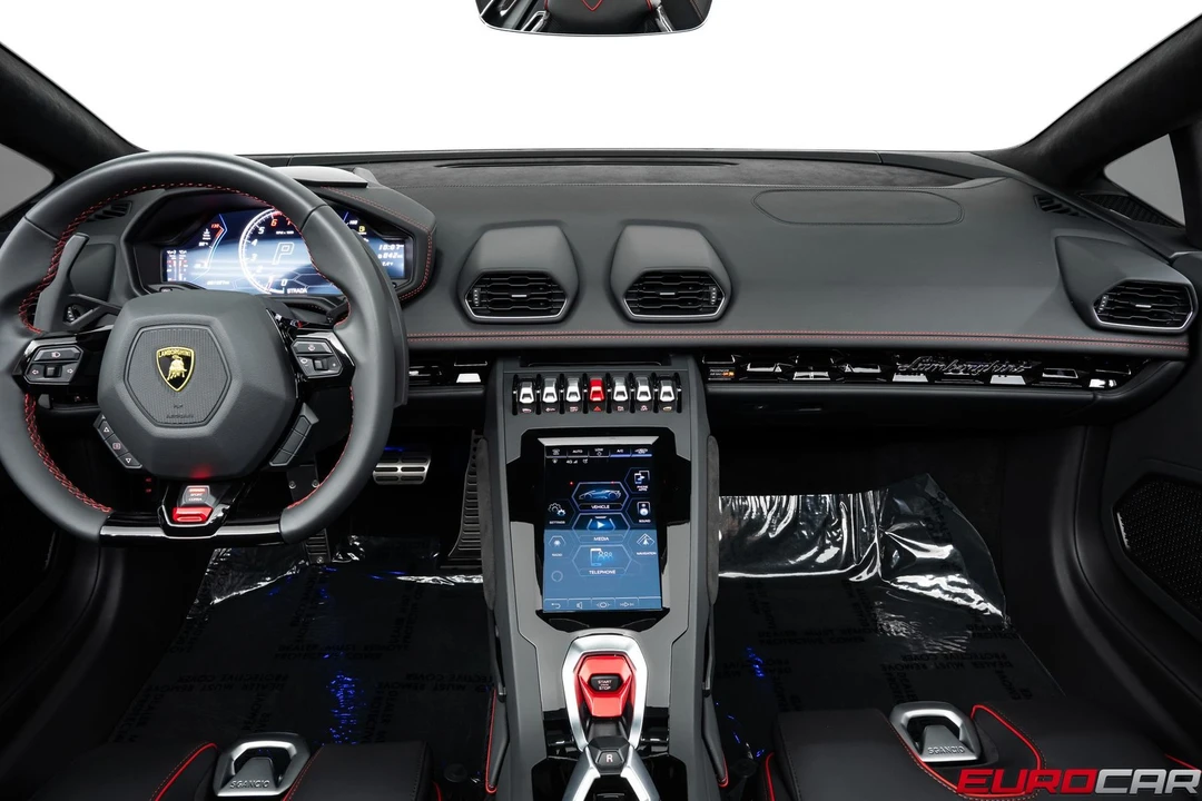 2023 Lamborghini Huracan - Image 29 of 31