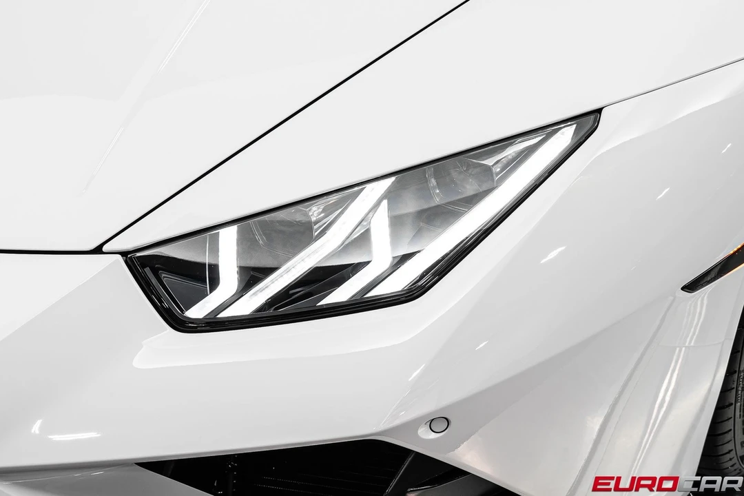 2023 Lamborghini Huracan - Image 14 of 31
