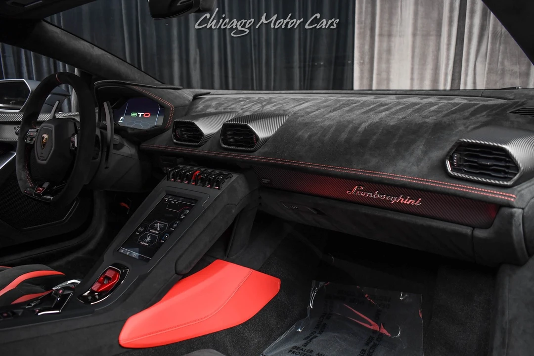 2023 Lamborghini Huracan LP640-4 EVO - Image 19 of 31