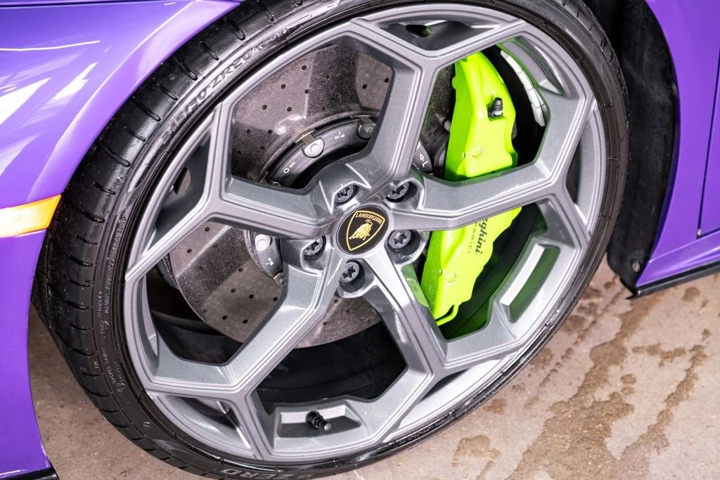2023 Lamborghini Huracan LP640-4 EVO - Image 5 of 31