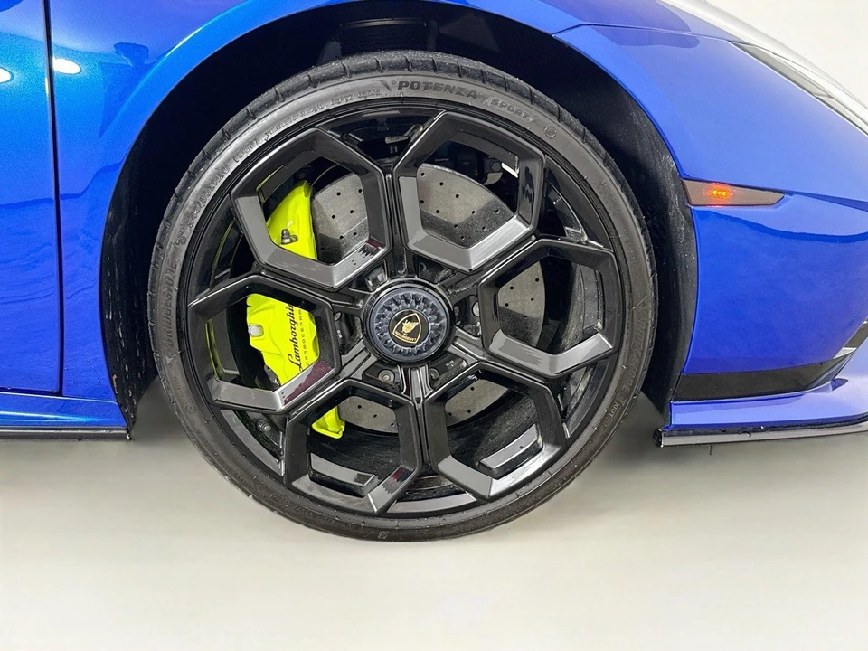 2023 Lamborghini Huracan LP640-4 EVO - Image 23 of 26