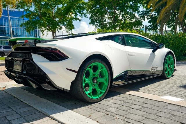 2023 Lamborghini Huracan LP640-4 EVO - Image 26 of 31