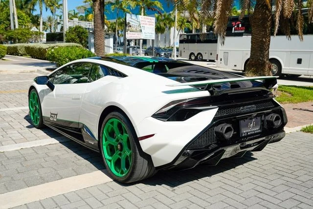2023 Lamborghini Huracan LP640-4 EVO - Image 19 of 31
