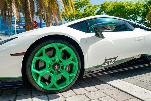 2023 Lamborghini Huracan LP640-4 EVO - Image 11 of 31