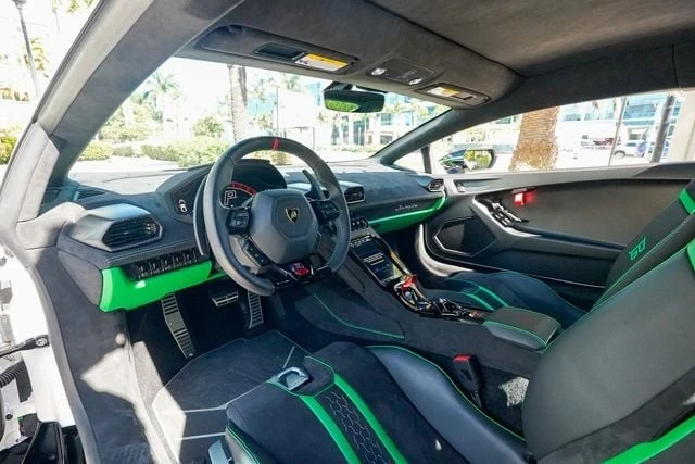 2023 Lamborghini Huracan LP640-4 EVO - Image 3 of 31