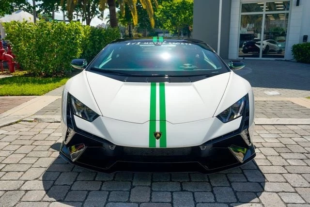 2023 Lamborghini Huracan LP640-4 EVO - Image 4 of 31