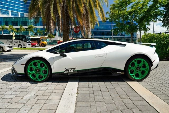 2023 Lamborghini Huracan LP640-4 EVO - Image 14 of 31