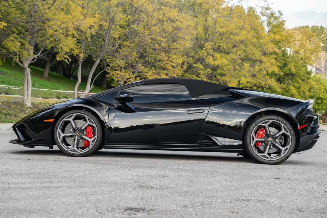 2023 Lamborghini Huracan LP610-2 EVO - Image 10 of 31