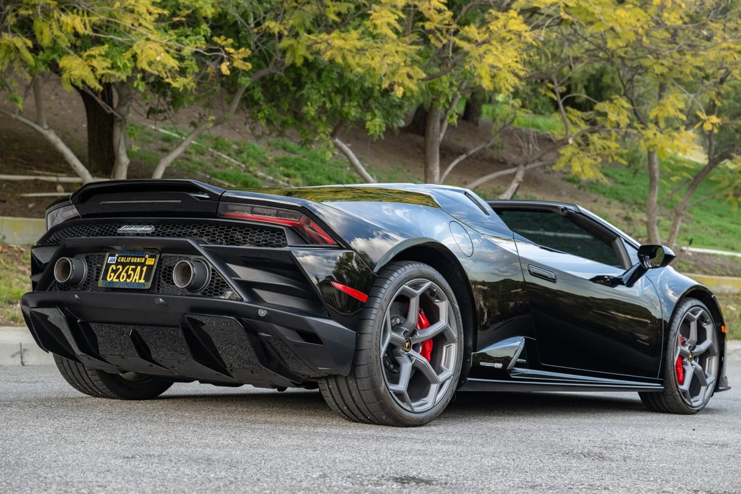 2023 Lamborghini Huracan LP610-2 EVO - Image 5 of 31