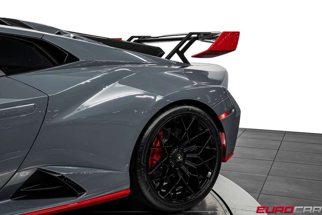 2023 Lamborghini Huracan LP640-4 EVO - Image 20 of 31