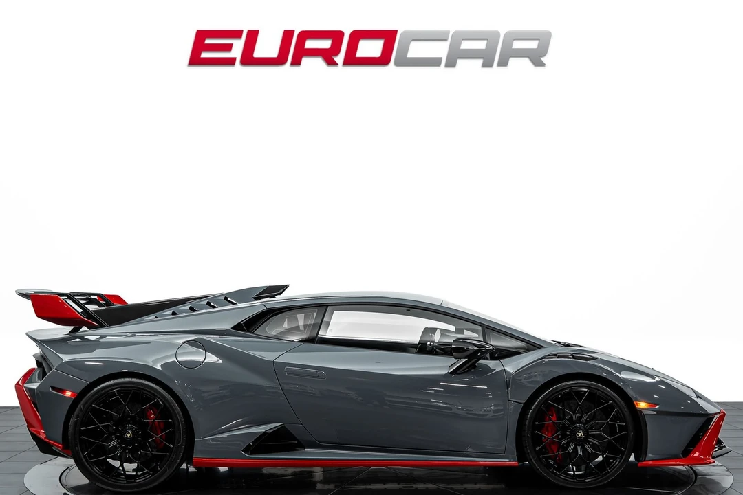 2023 Lamborghini Huracan LP640-4 EVO - Image 6 of 31