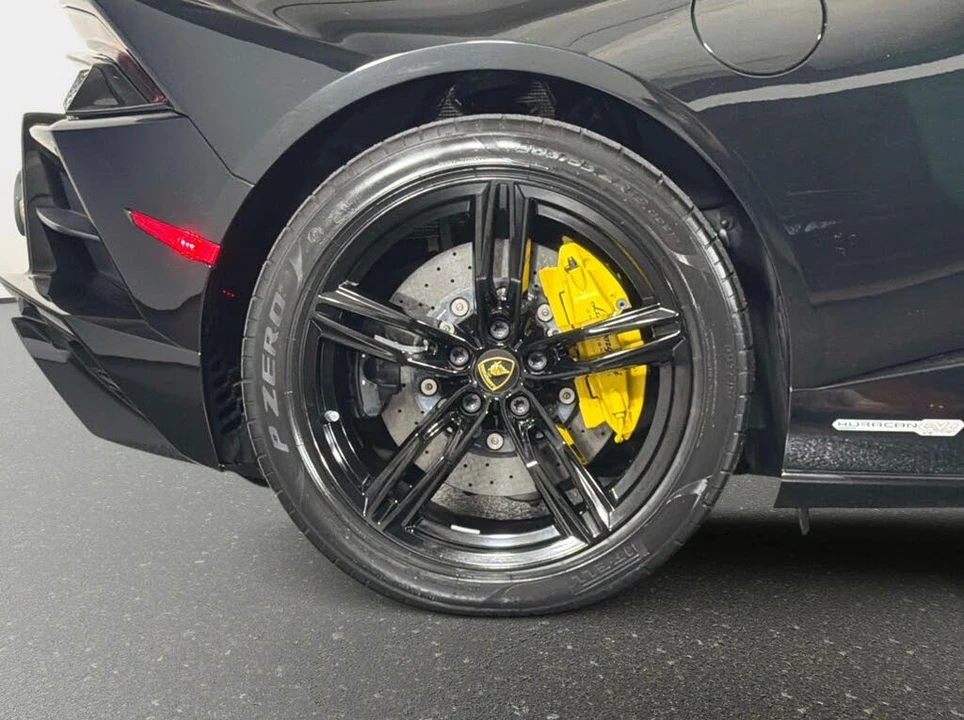 2023 Lamborghini Huracan LP610-2 EVO - Image 5 of 31