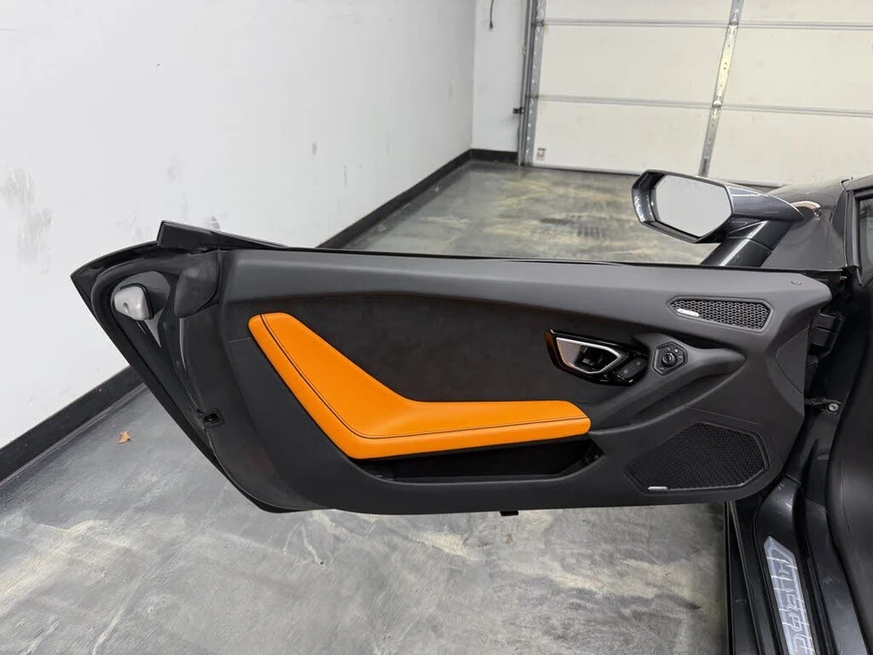 2023 Lamborghini Huracan LP610-2 EVO - Image 10 of 31