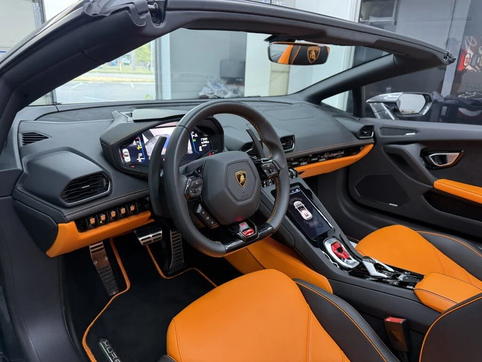2023 Lamborghini Huracan LP610-2 EVO - Image 14 of 31