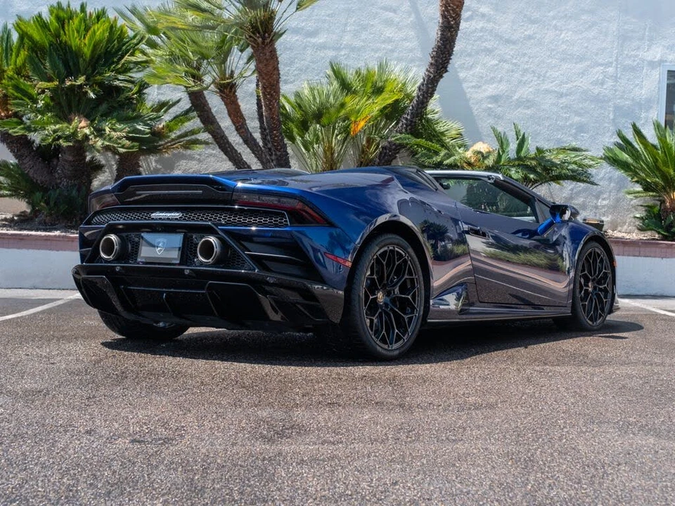 2023 Lamborghini Huracan LP610-2 EVO - Image 3 of 29