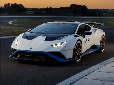 2023 Lamborghini Huracan STO