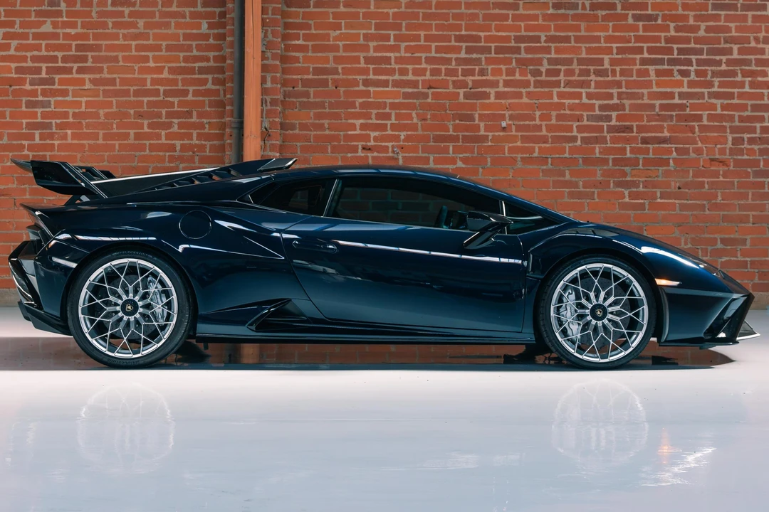 2023 Lamborghini Huracan LP640-2 STO - Image 3 of 31