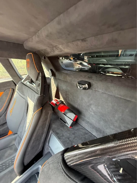 2023 Lamborghini Huracan Sterrato - Image 13 of 15