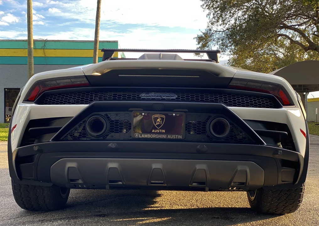 2023 Lamborghini Huracan Sterrato - Image 19 of 31