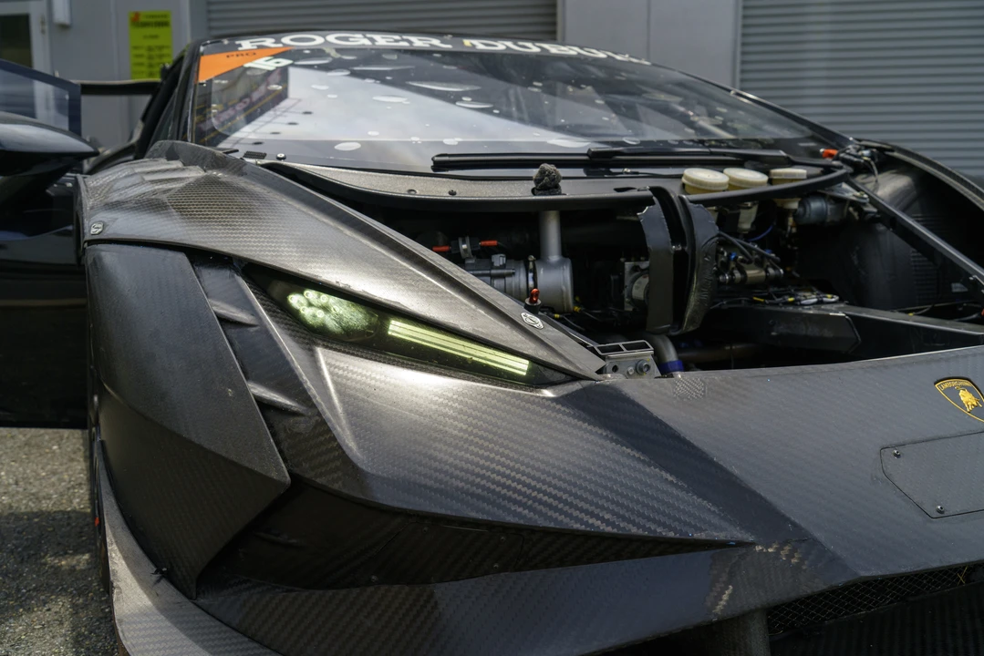 2023 Lamborghini Huracan - Image 16 of 31