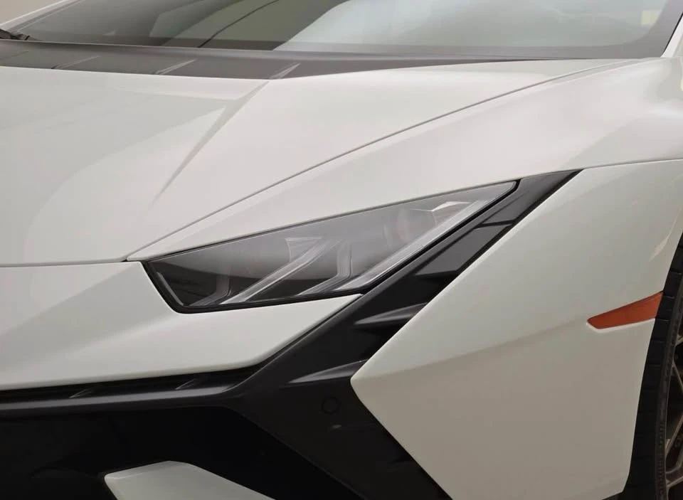 2023 Lamborghini - Image 4 of 20