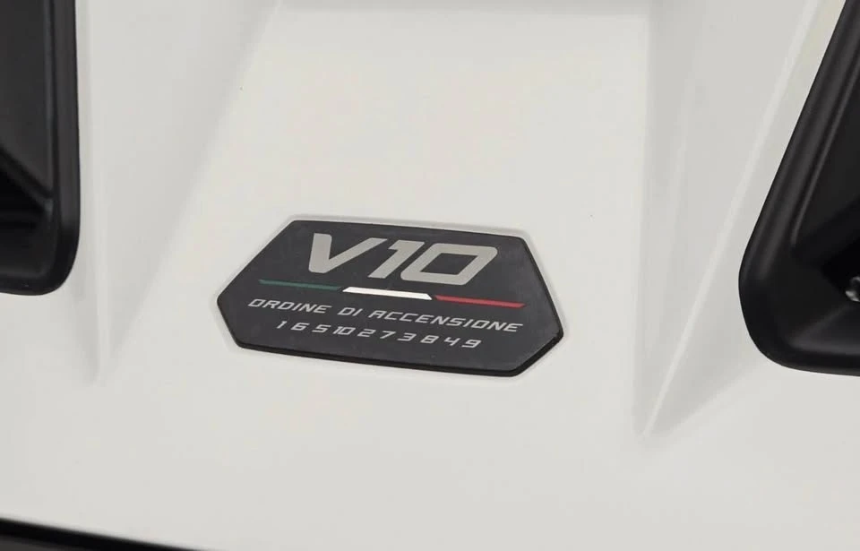 2023 Lamborghini - Image 12 of 20