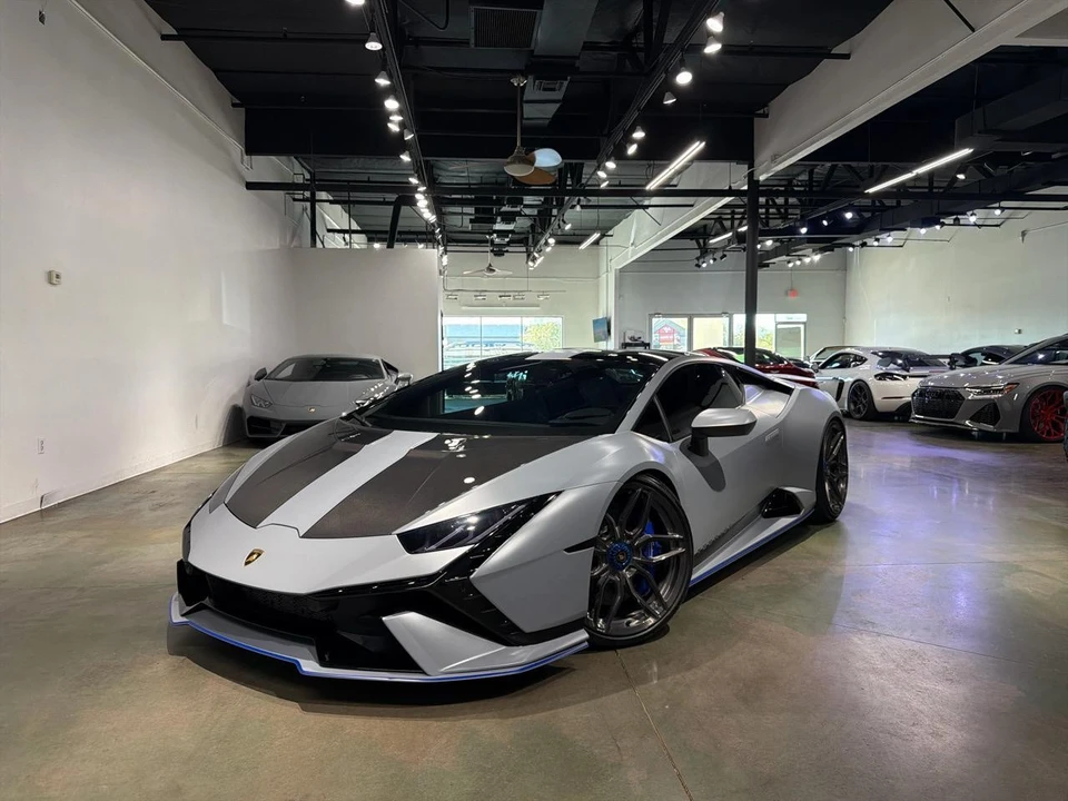 2023 Lamborghini Huracan LP640-2 Tecnica - Image 2 of 25