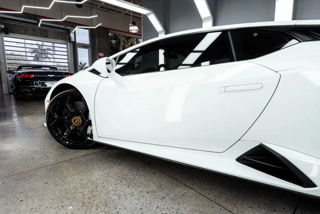 2023 Lamborghini Huracan LP640-2 Tecnica - Image 9 of 31