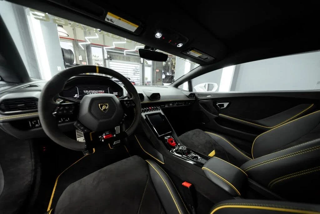 2023 Lamborghini Huracan LP640-2 Tecnica - Image 2 of 31