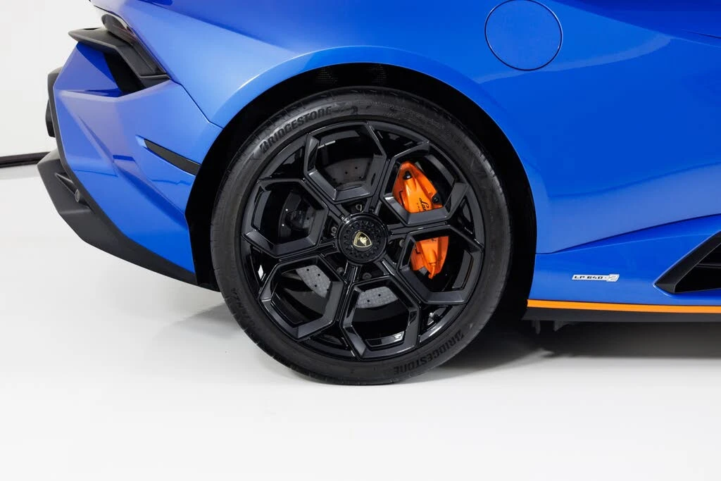 2023 Lamborghini Huracan LP640-2 Tecnica - Image 12 of 31