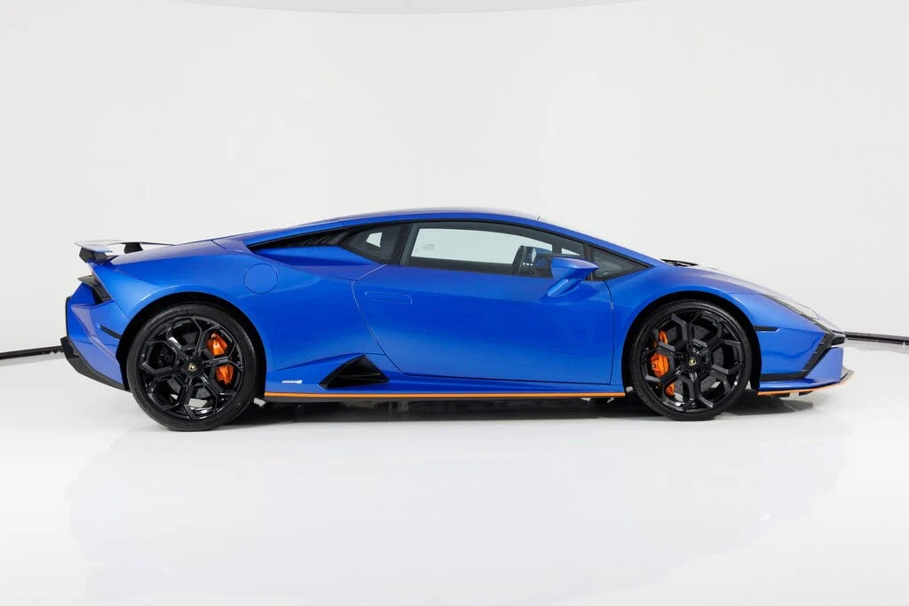 2023 Lamborghini Huracan LP640-2 Tecnica - Image 2 of 31