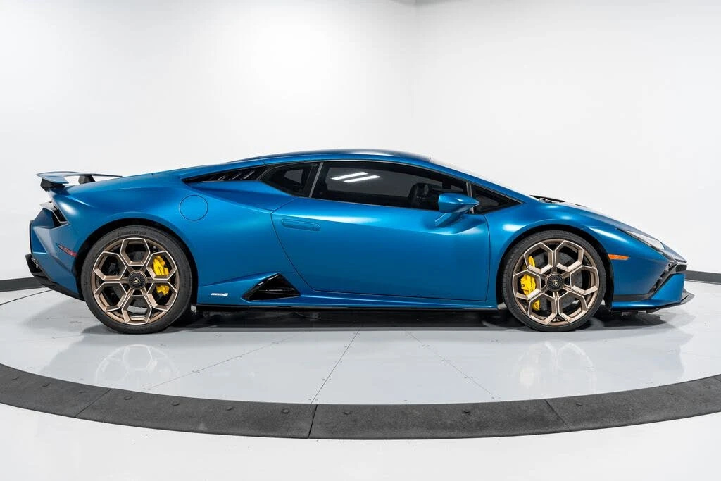 2023 Lamborghini Huracan LP640-2 Tecnica - Image 2 of 31