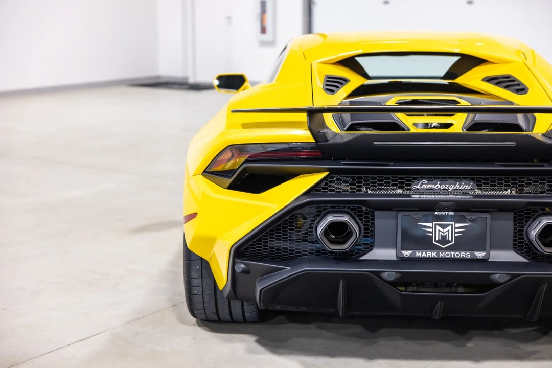 2023 Lamborghini Huracan LP640-2 Tecnica - Image 14 of 31