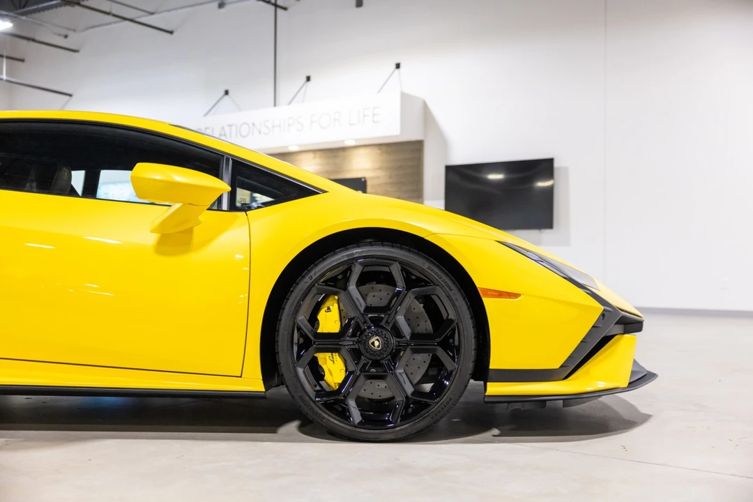 2023 Lamborghini Huracan LP640-2 Tecnica - Image 26 of 31