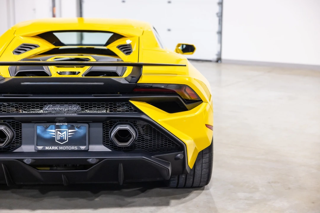 2023 Lamborghini Huracan LP640-2 Tecnica - Image 13 of 31