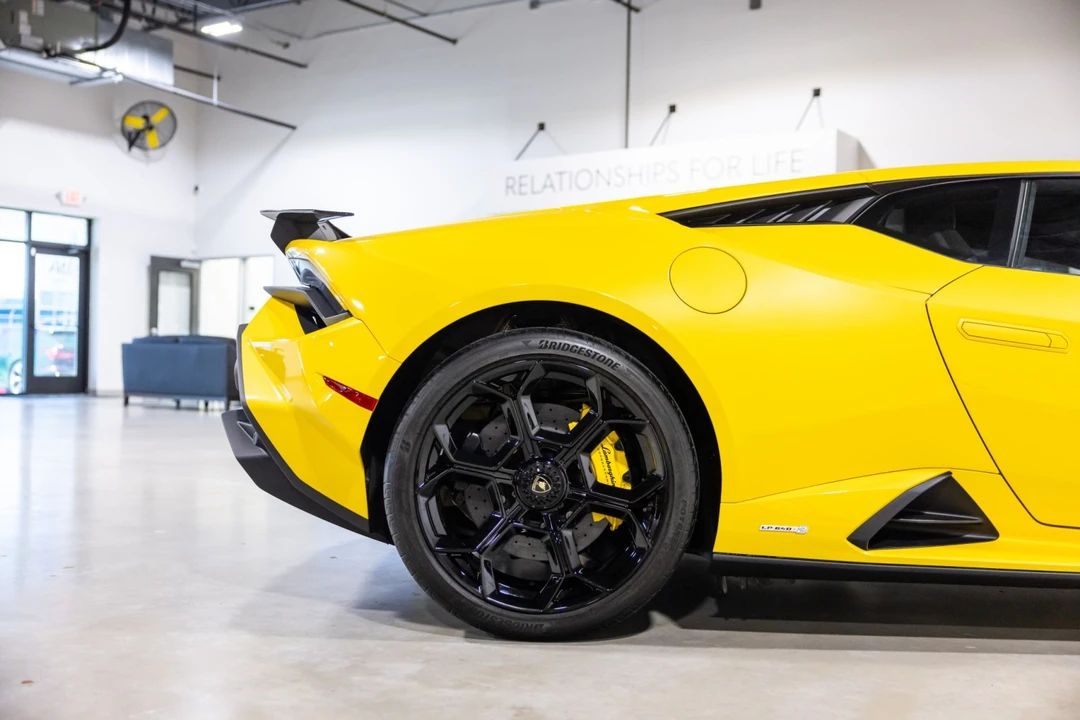 2023 Lamborghini Huracan LP640-2 Tecnica - Image 28 of 31
