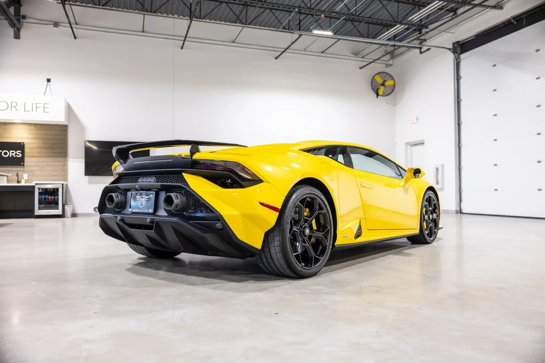 2023 Lamborghini Huracan LP640-2 Tecnica - Image 4 of 31