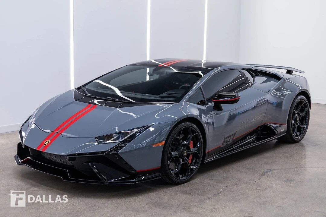 2023 Lamborghini Huracan LP640-2 Tecnica - Image 2 of 2