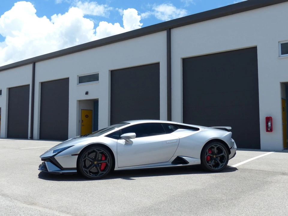 2023 Lamborghini Huracan LP640-2 Tecnica - Image 20 of 31