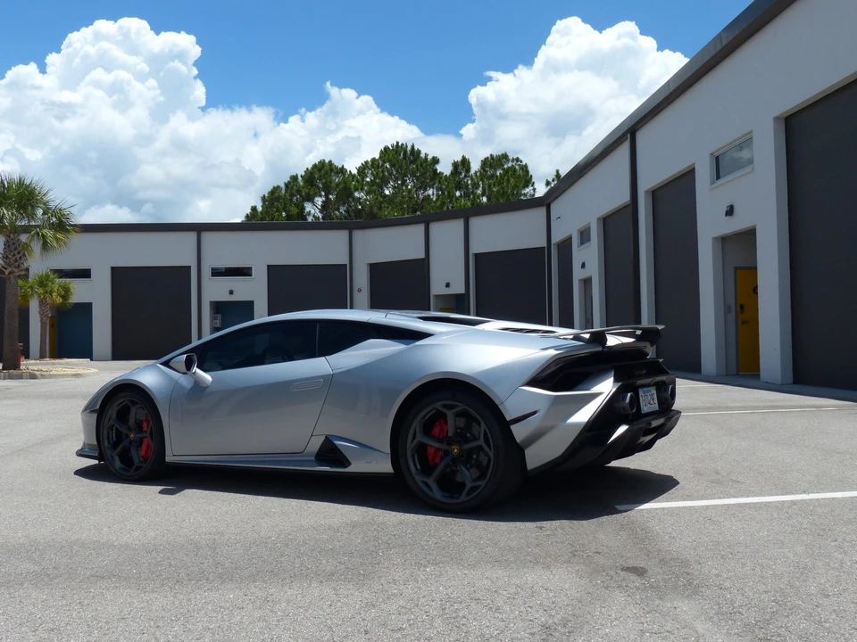 2023 Lamborghini Huracan LP640-2 Tecnica - Image 17 of 31