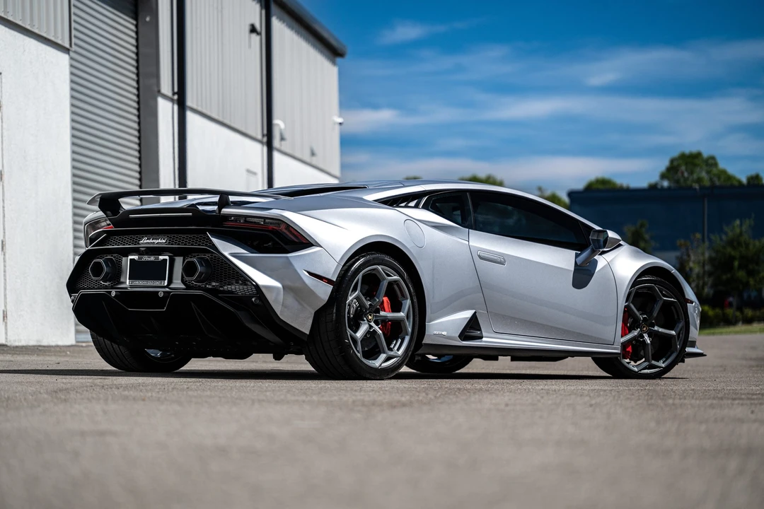 2023 Lamborghini Huracan LP640-2 Tecnica - Image 9 of 31