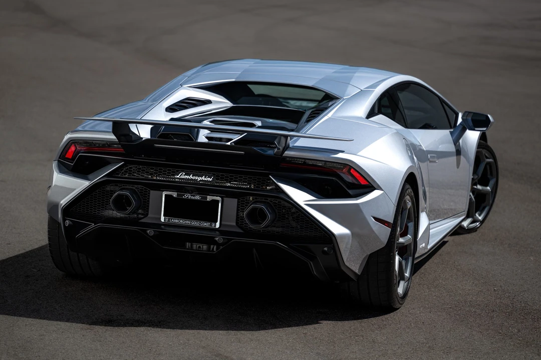 2023 Lamborghini Huracan LP640-2 Tecnica - Image 11 of 31