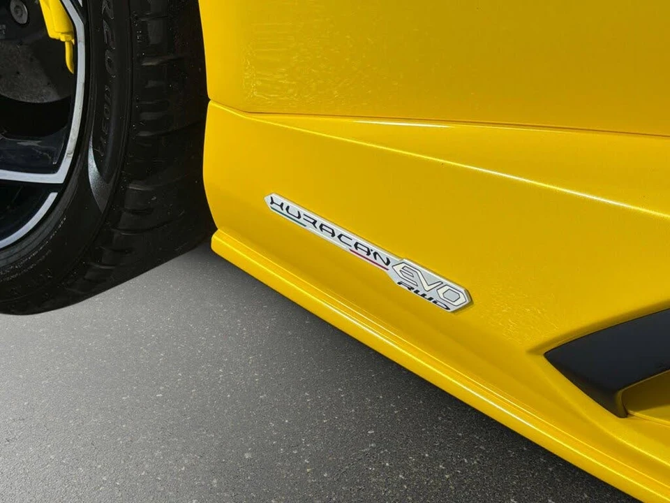 2023 Lamborghini Huracan - Image 22 of 31