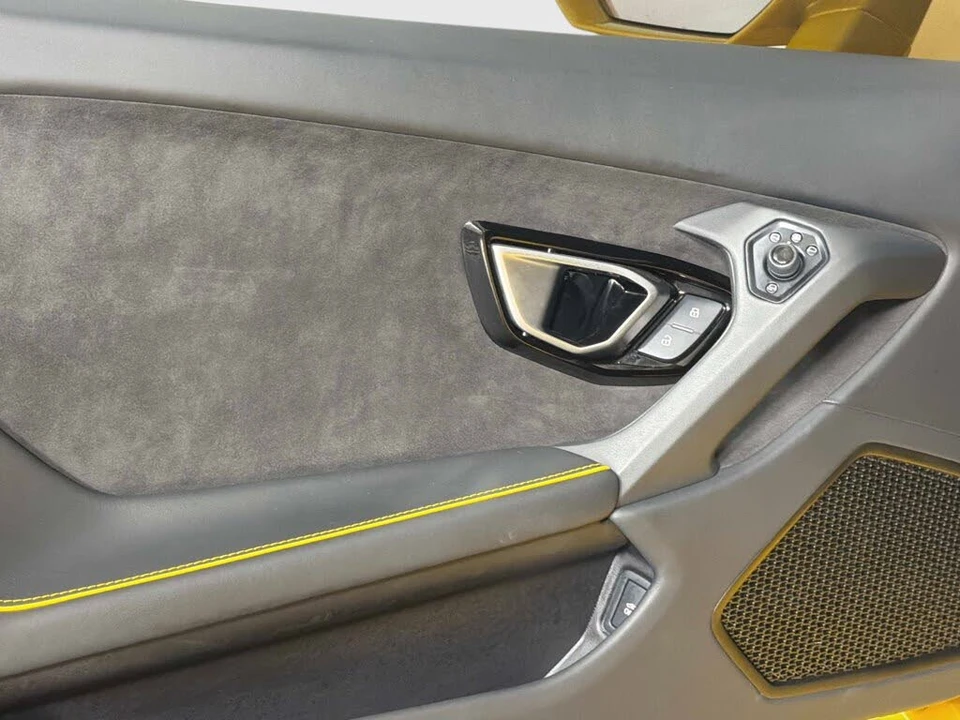 2023 Lamborghini Huracan - Image 27 of 31