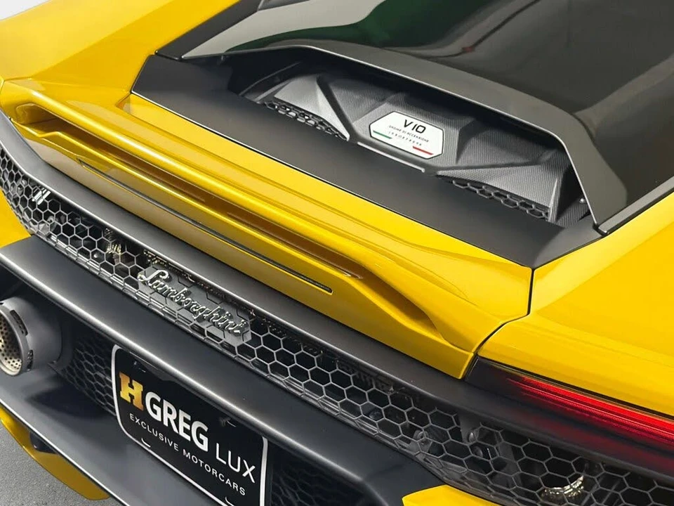 2023 Lamborghini Huracan - Image 17 of 31
